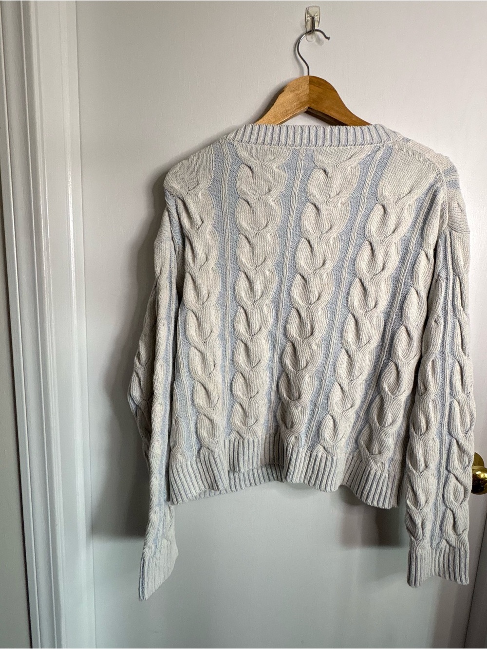 Free People NWT “On a Cloud” Cable Knit V-Neck Sweater Fisherman Boho Coastal - Picture 2 of 10